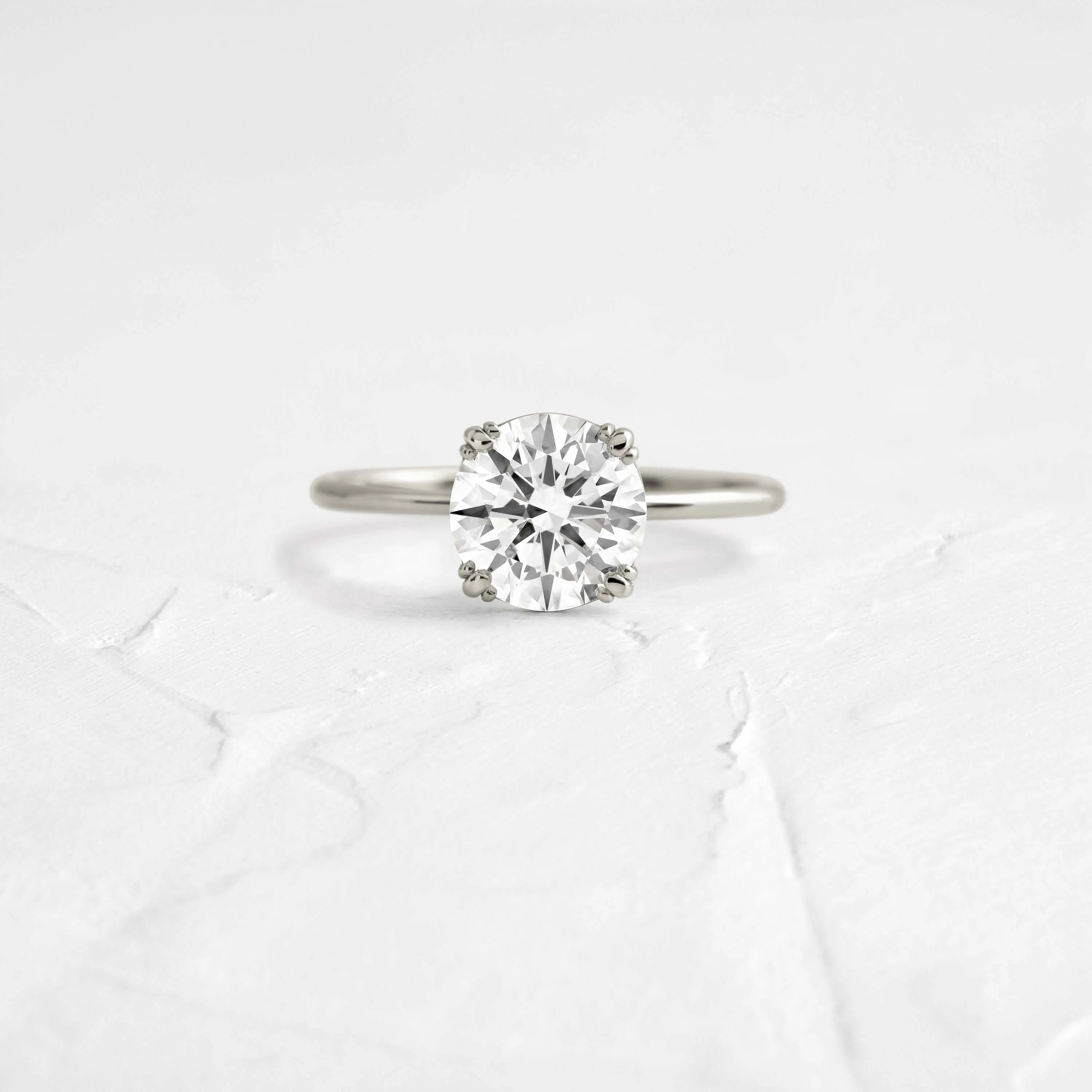 Threaded Ring, Round Cut