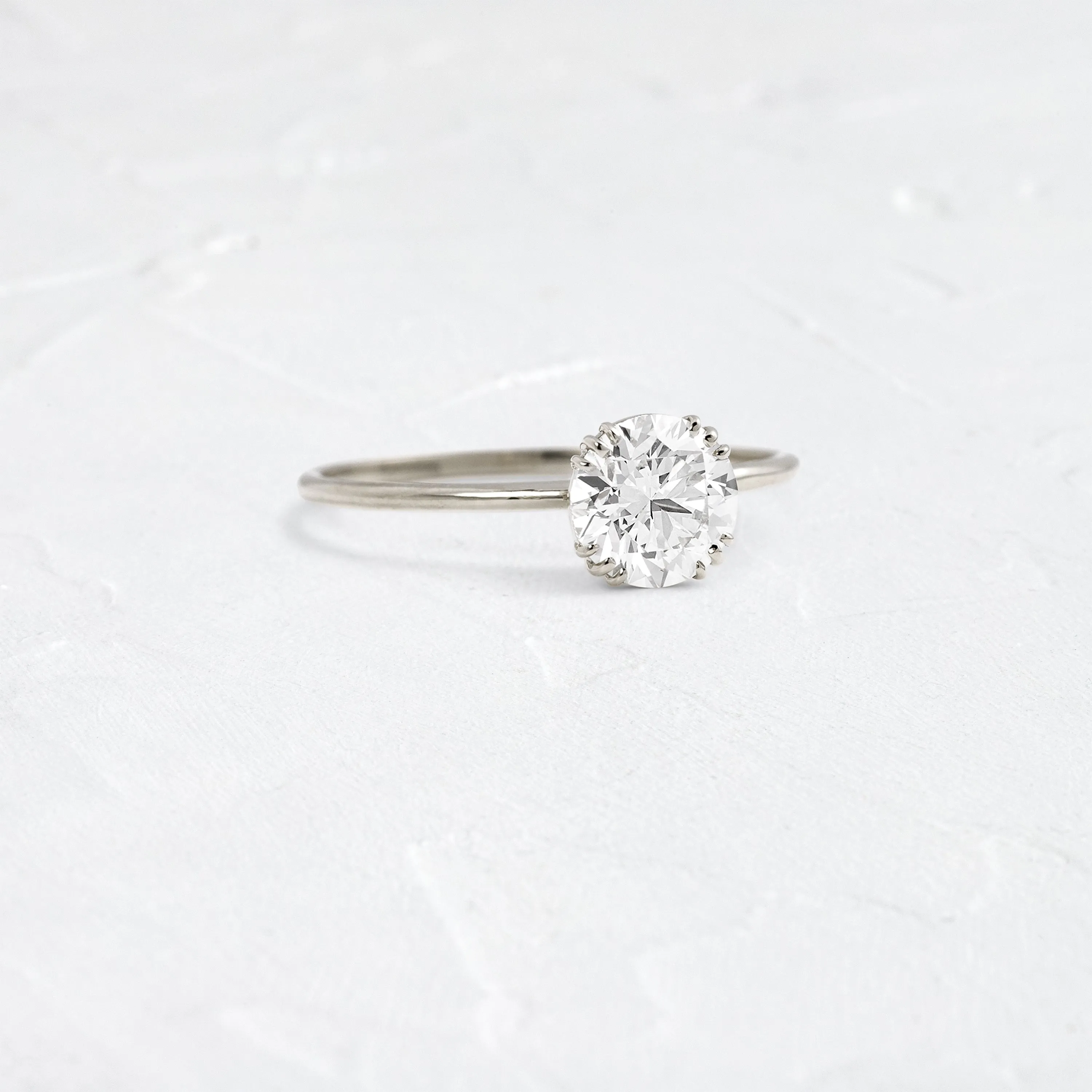 Threaded Ring, Round Cut