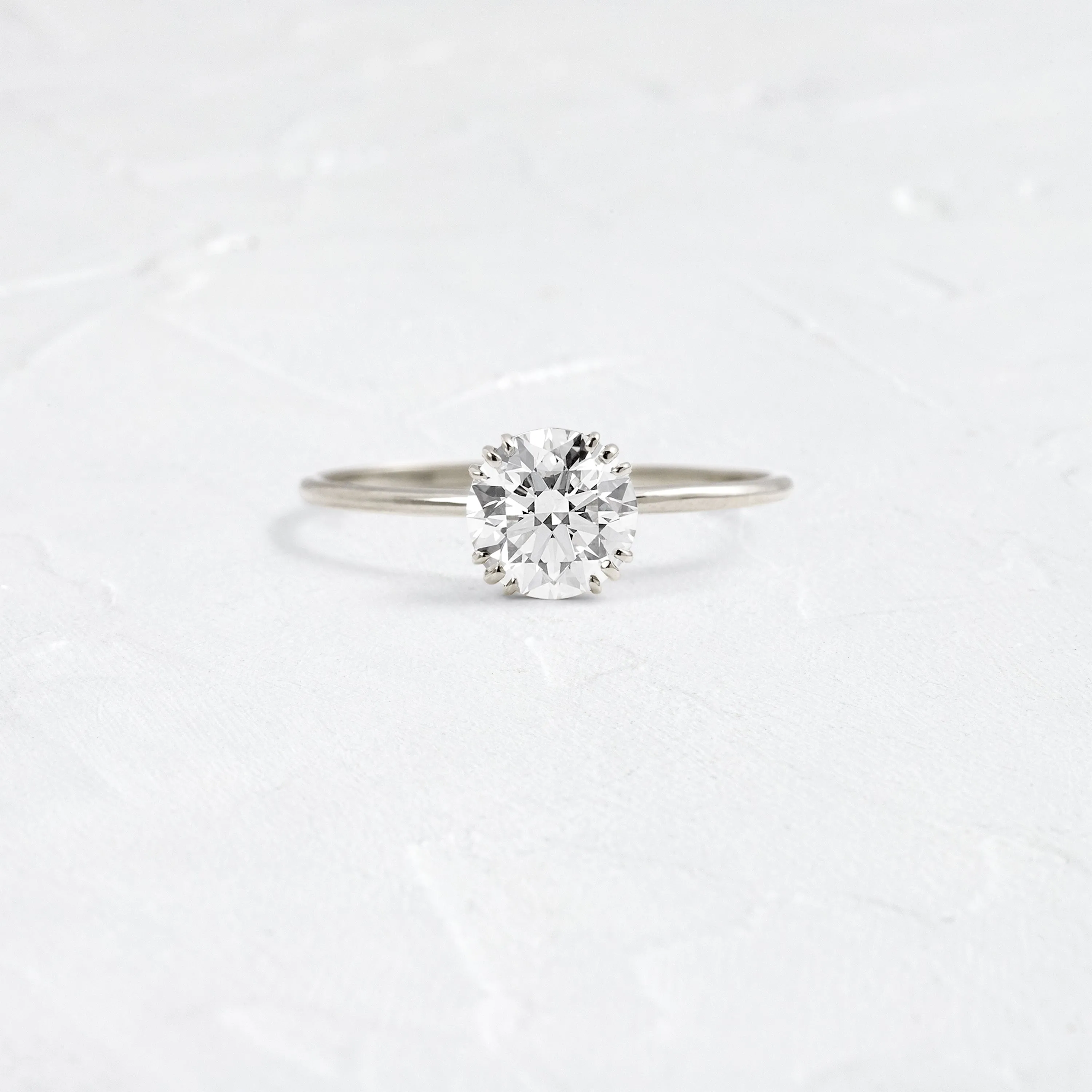 Threaded Ring, Round Cut