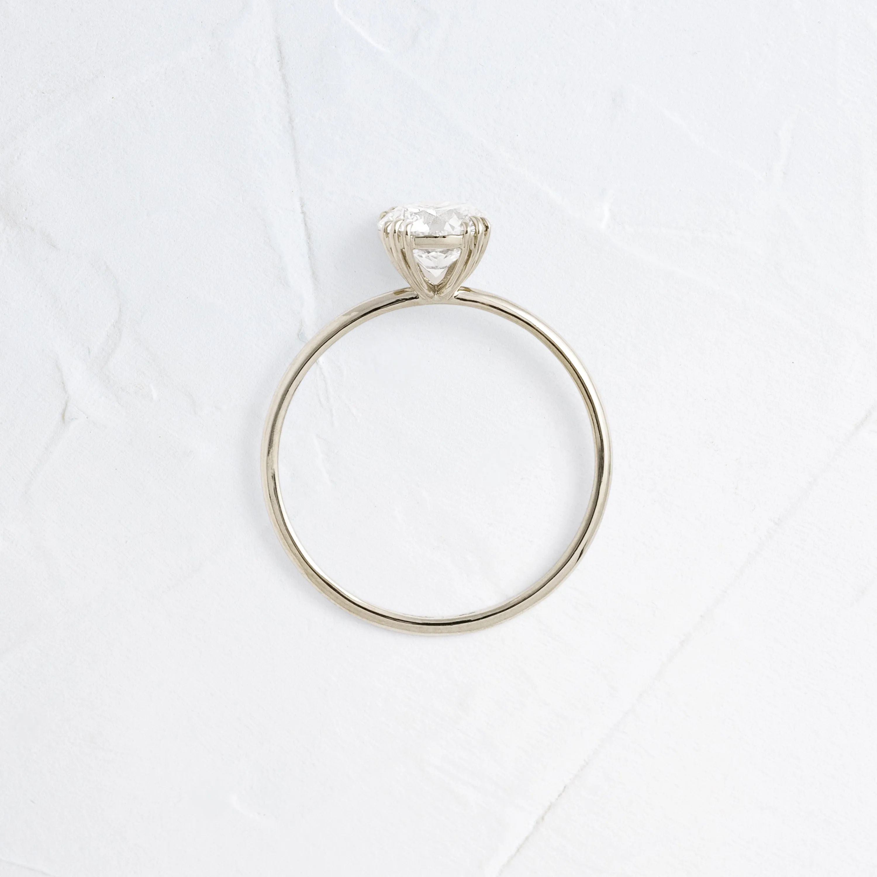 Threaded Ring, Round Cut