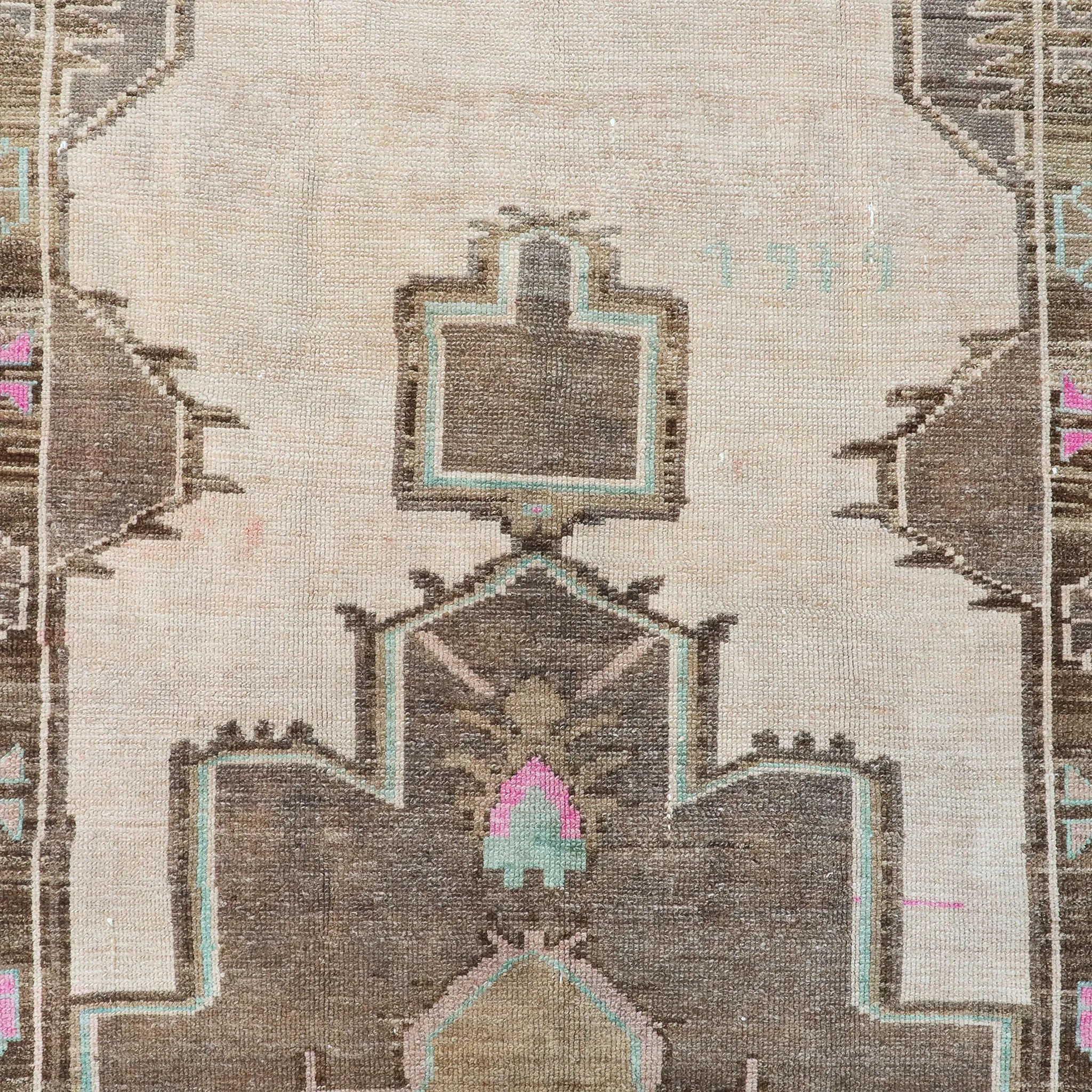 Z258 Handwoven Vintage Rug 4'9x12’3